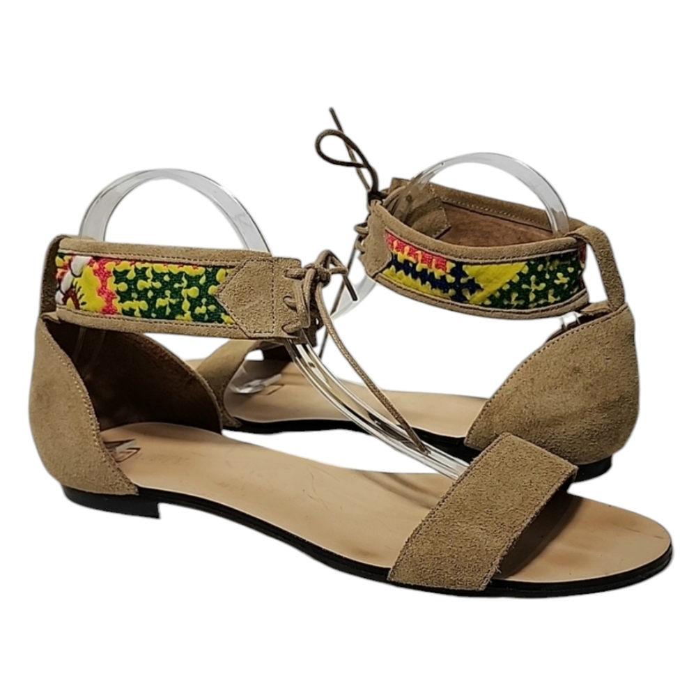 Anthropologie Howsty Sandals Beige‎ embroidered  Size 40 Euro Sandals.